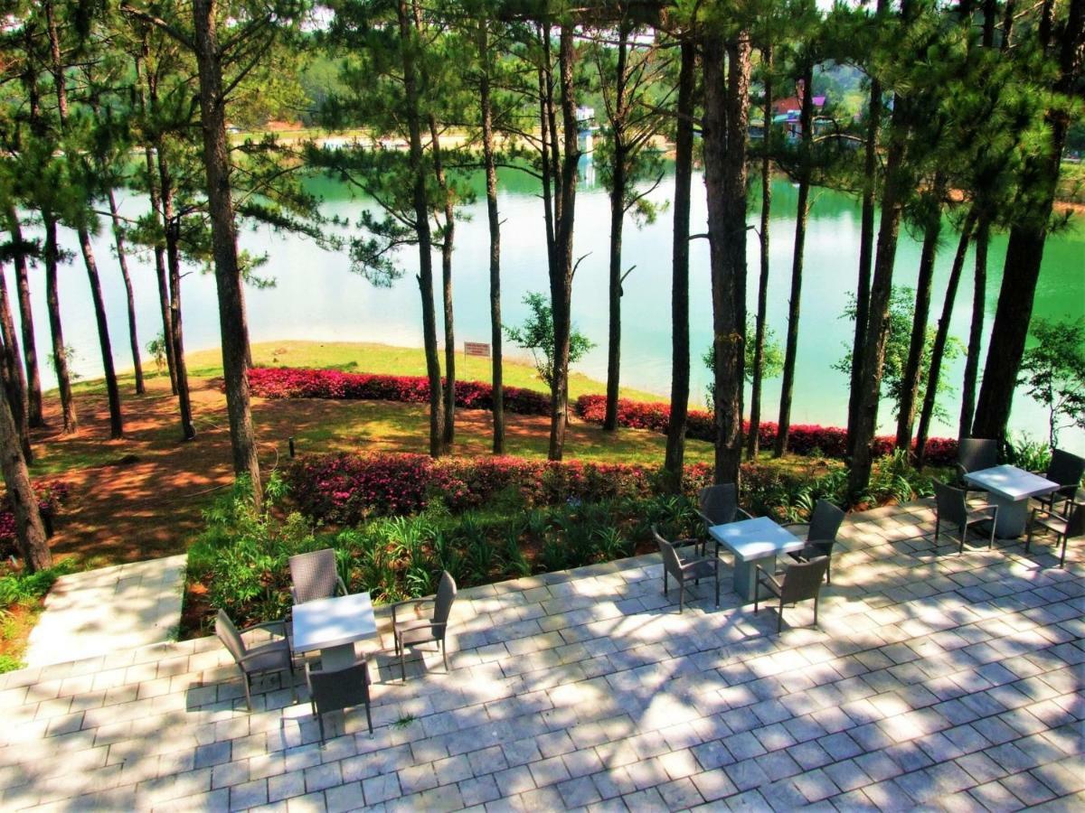 Terracotta Villa Tuyen Lam Lake Dalat Exterior photo